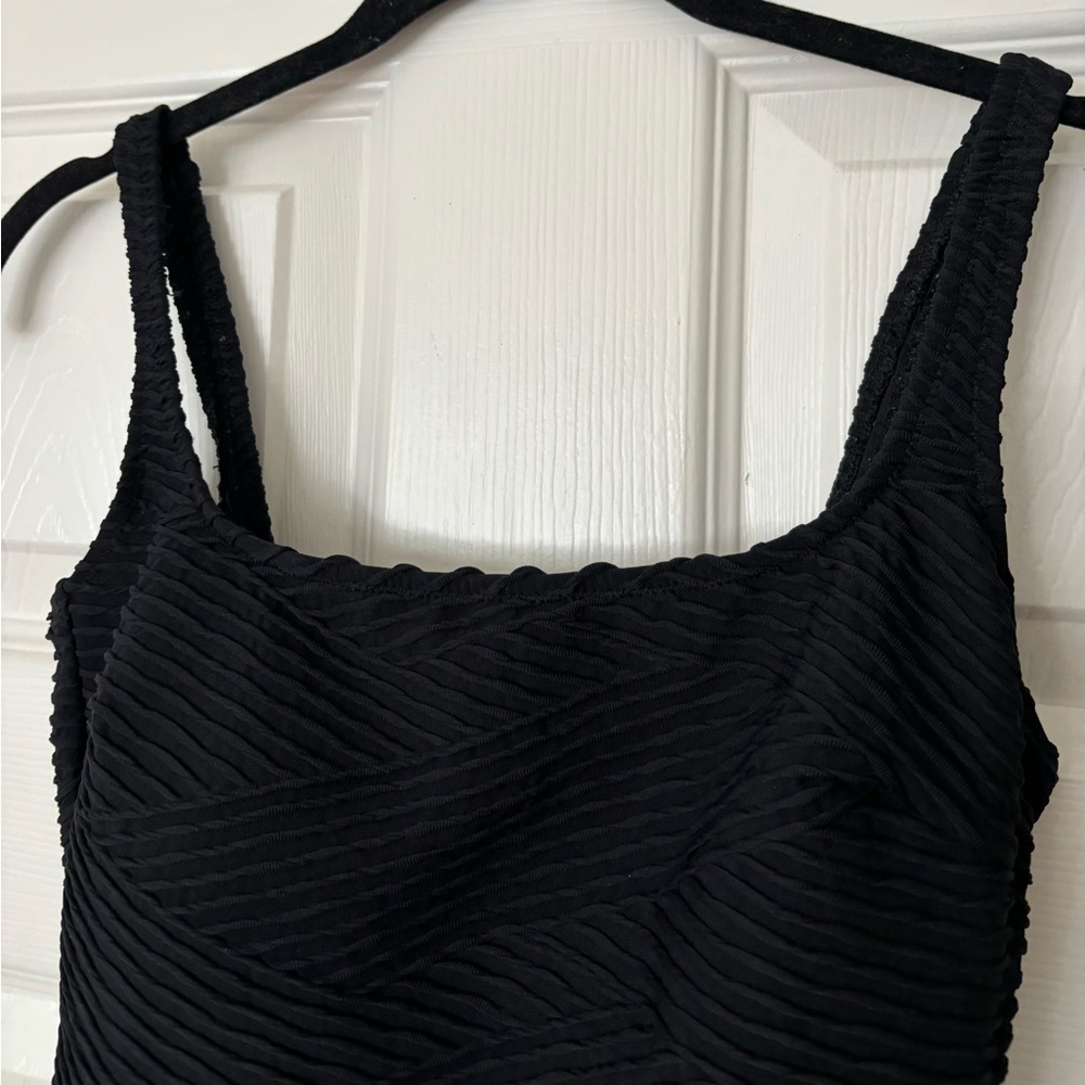 Womens Gottex Rippled One Piece Swimsuit Full Coverage Mid Back Size Medium or 8